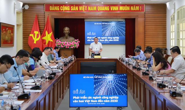 Bộ trưởng Nguyễn Văn Hùng: Xây dựng Đề án phát triển các ngành công nghiệp văn hóa Việt Nam trên quan điểm không chỉ trông chờ “bầu sữa mẹ” - Ảnh 1.