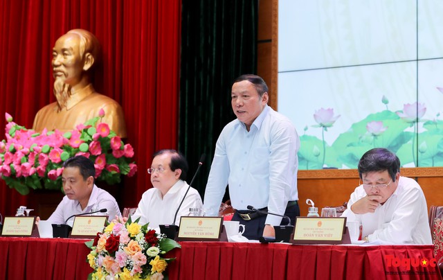 Bộ trưởng Nguyễn Văn Hùng đối thoại với thủ trưởng các đơn vị thuộc Bộ VHTTDL - Ảnh 1.