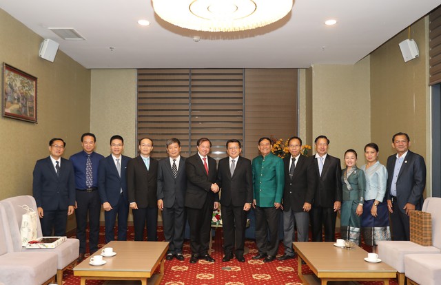 Thứ trưởng Tạ Quang Đông hội đàm với Thứ trưởng Bộ TTVHDL Lào - Ảnh 7.