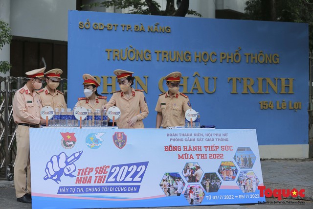 Hàng nghìn thí sinh ở Đà Nẵng bước vào kỳ thi tốt nghiệp THPT - Ảnh 6.