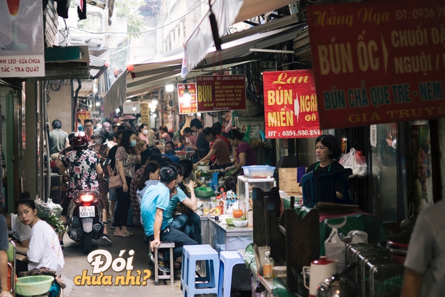 Một ngày đi ăn tại &quot;siêu ngõ ẩm thực&quot; ngay giữa lòng phố cổ Hà Nội, dạo một vòng chắc chắn no căng bụng - Ảnh 8.