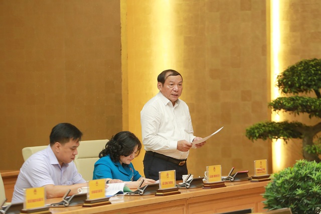 Phó Thủ tướng giao Bộ VHTTDL rà soát, đánh giá lại thực trạng hoạt động của các hộ kinh doanh du lịch bị ảnh hưởng bởi dịch bệnh - Ảnh 2.