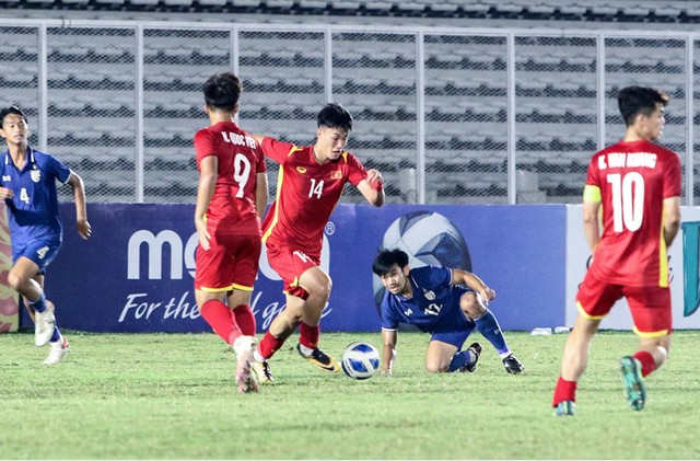 ĐT Thái Lan đặt mục tiêu bảo vệ chức vô địch AFF Cup, hé lộ lý do liên tiếp thua Việt Nam - Ảnh 3.