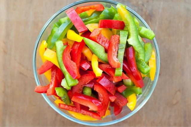 Đây là loại quả chứa vitamin C nhiều hơn cả cam, càng chín càng bổ dưỡng: Bạn biết chưa? - Ảnh 1.