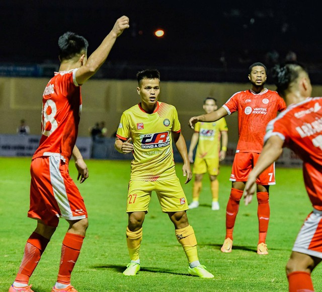 Tiền vệ A Mít: Chàng trai Ba Na và giấc mơ từ đại ngàn - Ảnh 1.