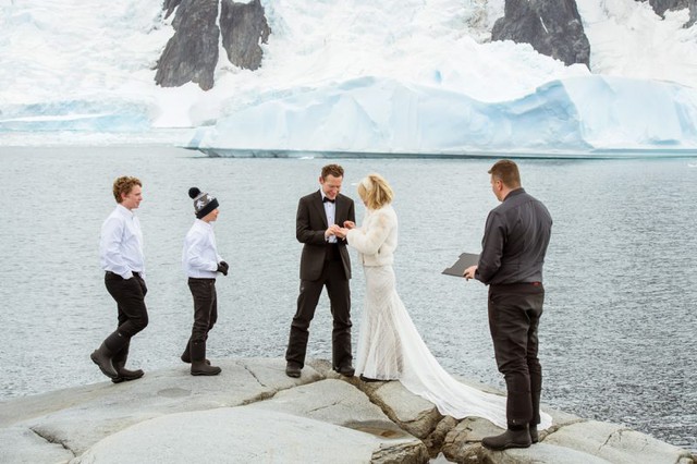 Dịch vụ đám cưới ở Nam Cực dành cho cặp đôi thích mới lạ và yêu môi trường - Ảnh 1.