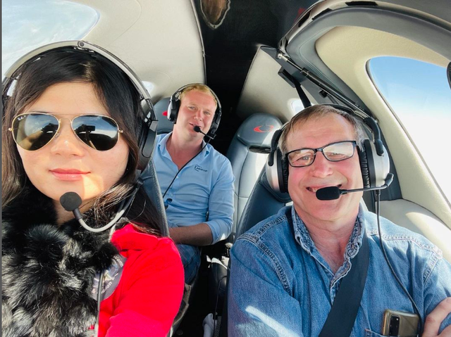 Nữ phi công Việt muốn bay vòng quanh thế giới: Vượt khó, chi tiền tỷ để sở hữu 10 tấm bằng - Ảnh 2.