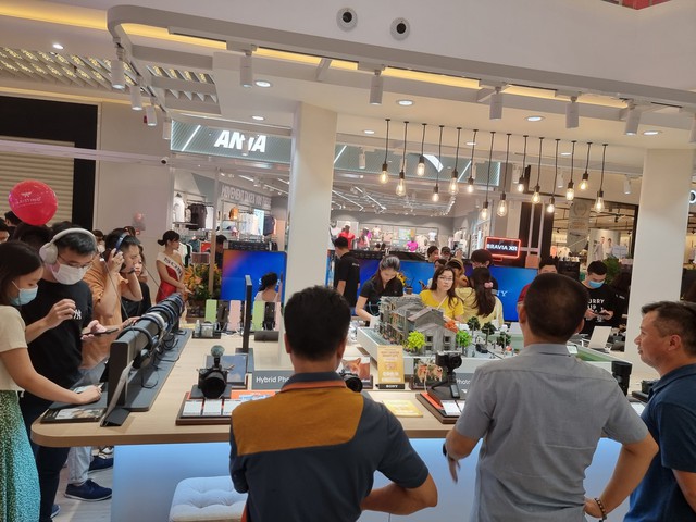 Khai trương Sony Center tại Vincom Mega Mall Hà Nội: người dùng thêm nhiều trải nghiệm thú vị  - Ảnh 3.