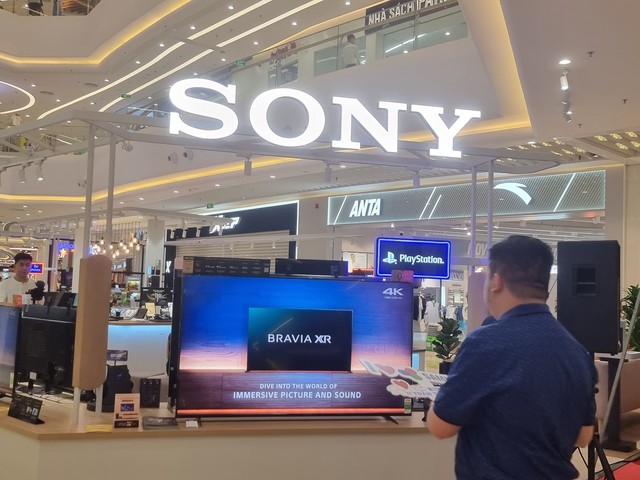 Khai trương Sony Center tại Vincom Mega Mall Hà Nội: người dùng thêm nhiều trải nghiệm thú vị  - Ảnh 2.