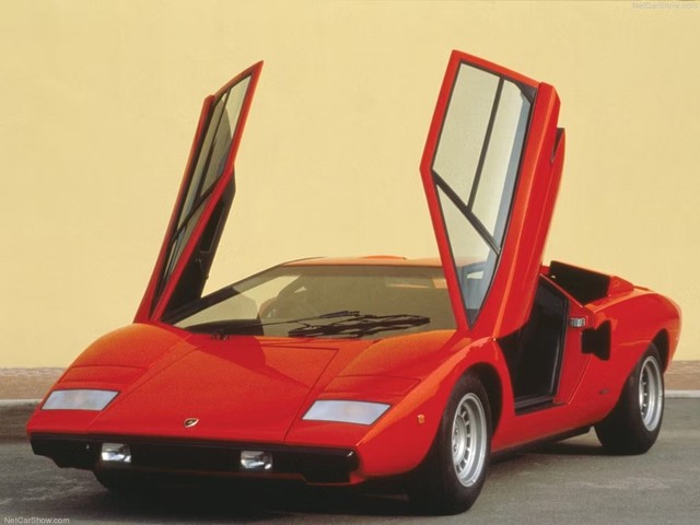 10 mẫu xe tạo nên danh tiếng Lamborghini: Bất ngờ máy kéo nằm top 3 - Ảnh 1.