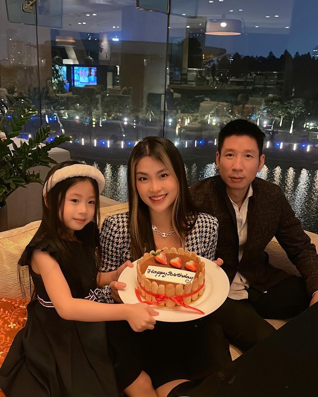 Top 3 Hoa hậu Việt Nam 2014 thay đổi thế nào sau 8 năm đăng quang?   - Ảnh 17.