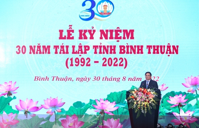 Thủ tướng: Bình Thuận tập trung phát triển du lịch trở thành ngành kinh tế mũi nhọn - Ảnh 1.