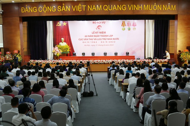 Bộ trưởng Phạm Thị Thanh Trà: Thực hiện chuyển đổi số và quản lý an toàn tuyệt đối tài liệu lưu trữ quốc gia - Ảnh 4.