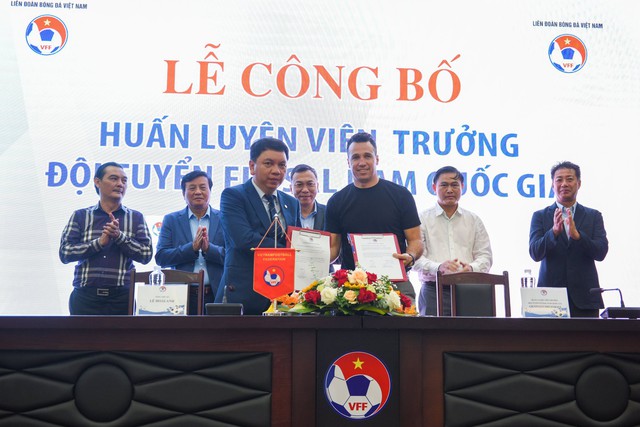 Ra mắt tân HLV trưởng tuyển Futsal Việt Nam: Nhiều kỳ vọng hướng tới VCK FIFA Futsal World Cup 2024 - Ảnh 1.