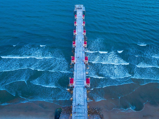 Cầu ngắm biển dài nhất Đông Nam Á có gì đặc biệt? - Ảnh 3.