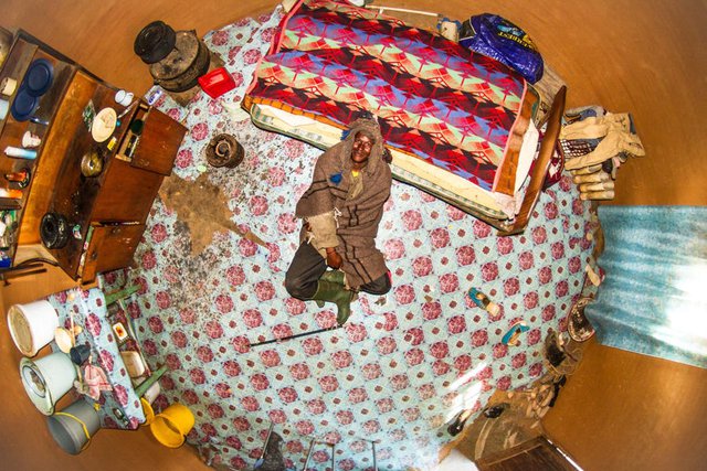“Căn phòng của tôi”: Nhiếp ảnh gia đi khắp thế giới để chụp lại căn phòng ngủ của giới trẻ hàng chục nước - Ảnh 7.