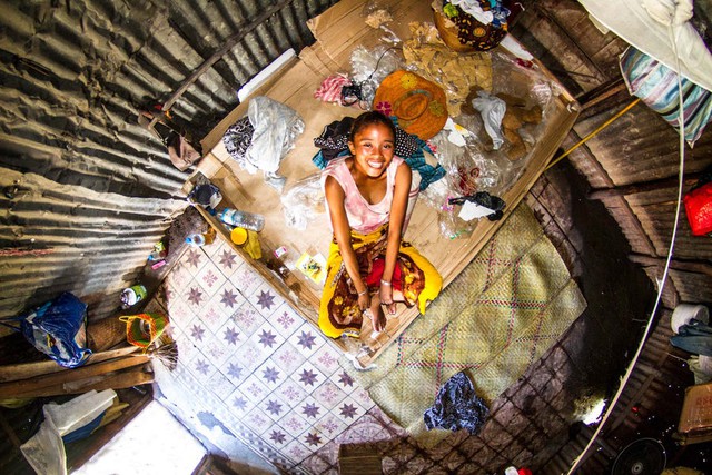 “Căn phòng của tôi”: Nhiếp ảnh gia đi khắp thế giới để chụp lại căn phòng ngủ của giới trẻ hàng chục nước - Ảnh 10.