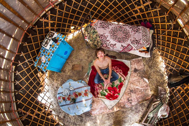 “Căn phòng của tôi”: Nhiếp ảnh gia đi khắp thế giới để chụp lại căn phòng ngủ của giới trẻ hàng chục nước - Ảnh 16.