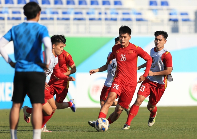 &quot;Sắp hết hợp đồng nhưng HLV Park Hang-seo lúc nào cũng lo nghĩ cho bóng đá Việt Nam&quot; - Ảnh 2.