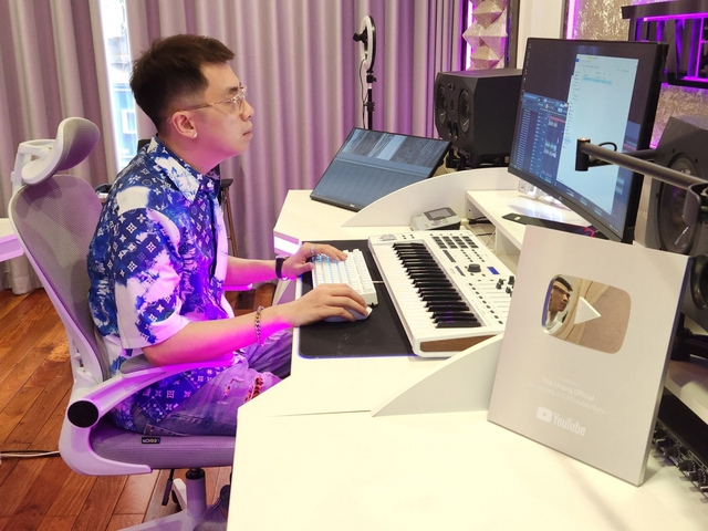 DJ Thái Hoàng nỗ lực lan tỏa nhạc Việt cho giới trẻ - Ảnh 2.
