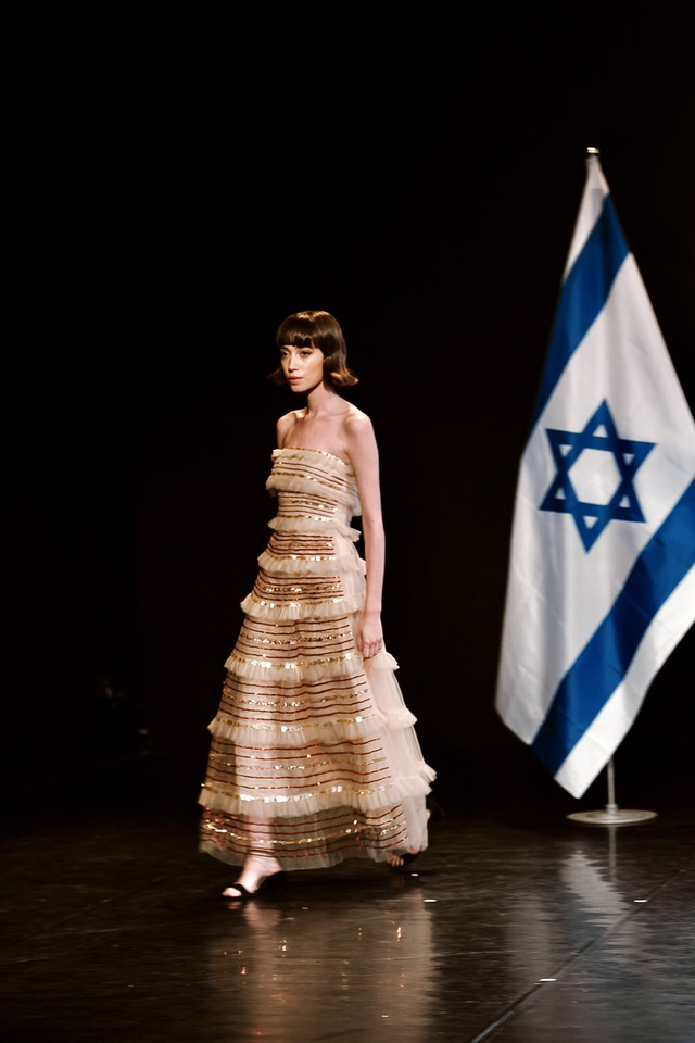 Thương hiệu Việt trình diễn thời trang tại Israel: Khi thời trang nối những nhịp cầu - Ảnh 9.
