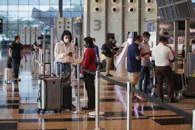 Du khách bay từ sân bay Singapore sẽ phải trả thêm phí từ tháng 11 tới - Ảnh 1.