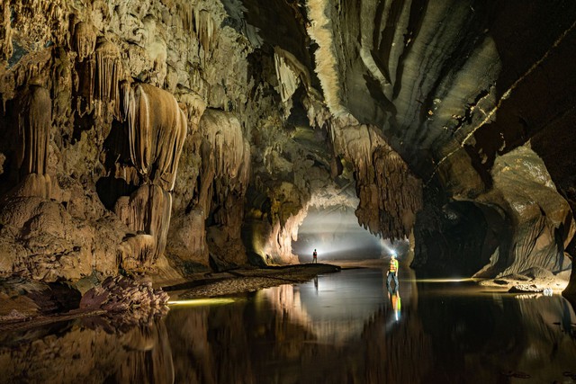 Thúc đẩy hợp tác phát triển du lịch hang động Việt - Lào - Ảnh 1.