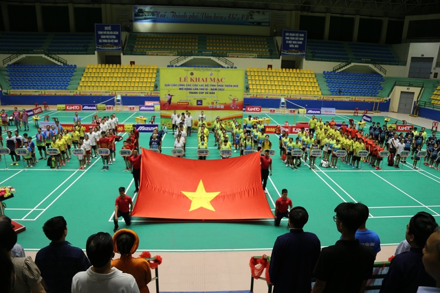Hơn 530 vận động viên tham dự Giải Cầu lông các câu CLB tỉnh Thừa Thiên Huế mở rộng - Ảnh 1.