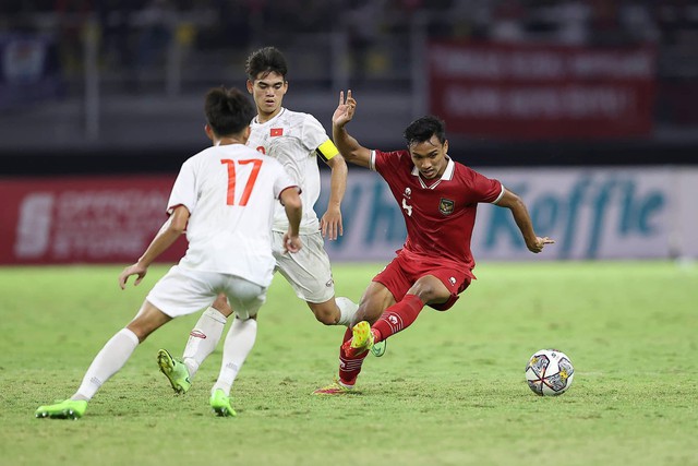 Thua ngược đầy tiếc nuối, U20 Việt Nam vẫn sáng cửa đi tiếp tại giải châu Á - Ảnh 2.