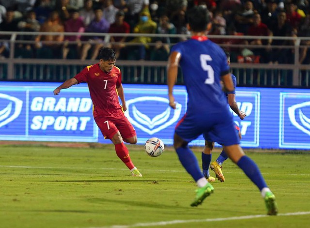 Cầu thủ trẻ liên tiếp lập công, đội tuyển Việt Nam giành chiến thắng 4-0 Singapore trận ra quân - Ảnh 3.