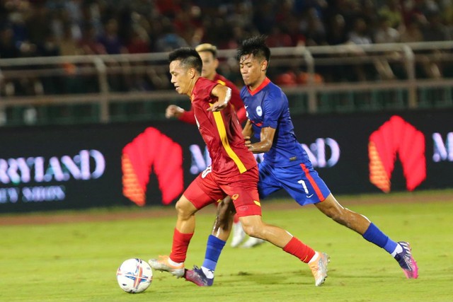 Cầu thủ trẻ liên tiếp lập công, đội tuyển Việt Nam giành chiến thắng 4-0 Singapore trận ra quân - Ảnh 5.
