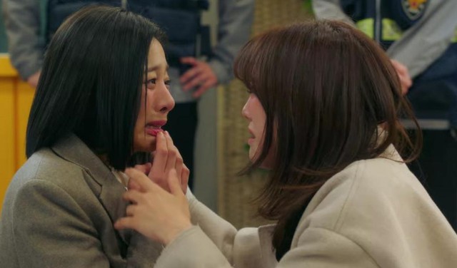 Những đôi bạn nữ khó quên của phim Hàn: Thiếu sao được Hẹn Hò Chốn Công Sở - Ảnh 9.