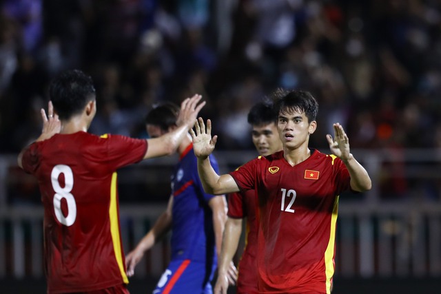 Ra mắt đại thành công, tương lai nào cho dàn sao trẻ Việt Nam ở AFF Cup? - Ảnh 3.