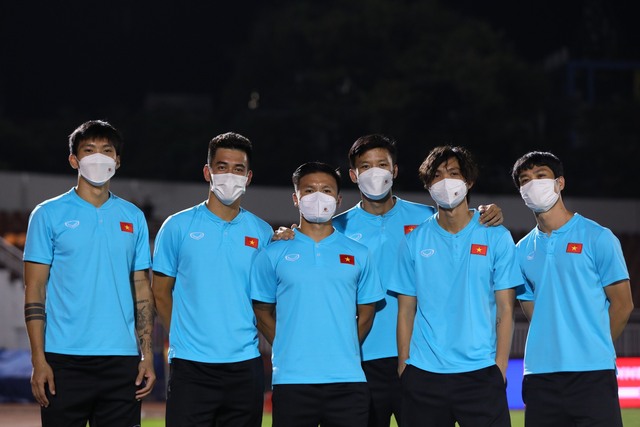 Nhà vô địch AFF Cup: &quot;Văn Quyết hay hơn một số cầu thủ mà ông Park thường sử dụng&quot; - Ảnh 4.