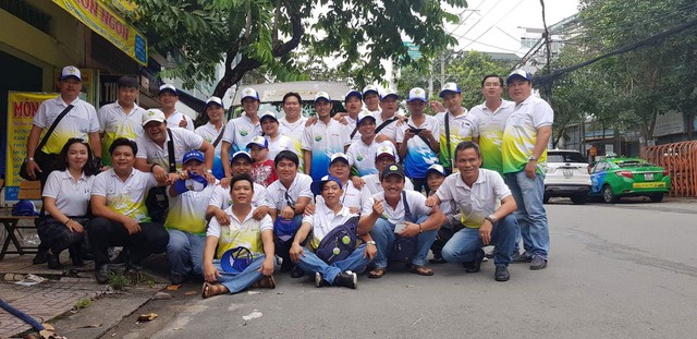 Chiến dịch 1.000 chữ ký ủng hộ không chạy xe trên lane khẩn cấp - Ảnh 2. Chiến dịch 1.000 chữ ký ủng hộ không chạy xe trên lane khẩn cấp - Ảnh 2.