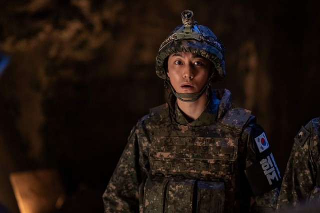 Nam phụ được yêu thích nhất phim Hàn 2022: Toàn đóng bom tấn, oanh tạc phòng vé Việt - Ảnh 2.