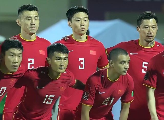 Báo Trung Quốc khẳng định đội tuyển Việt Nam ăn đứt đội nhà, lo sợ rơi xuống &quot;hạng ba&quot; - Ảnh 2.
