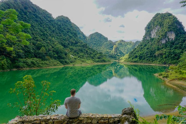 10 hồ nước đẹp nhất Việt Nam: Có nơi được gọi là &quot;Vịnh Hạ Long của Tây Nguyên&quot; - Ảnh 9.