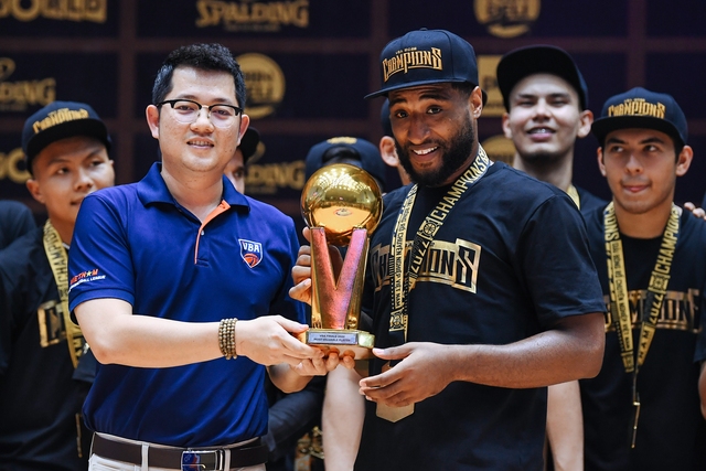 Vô địch VBA 2022, Saigon Heat đoạt &quot;Cú ăn 3&quot; đầu tiên trong lịch sử - Ảnh 5.