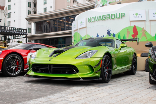 'Siêu rắn' Dodge Viper ACR Snakeskin độc nhất Việt Nam: Giới hạn 31 chiếc trên toàn thế giới, có tiền cũng khó mua - Ảnh 11.