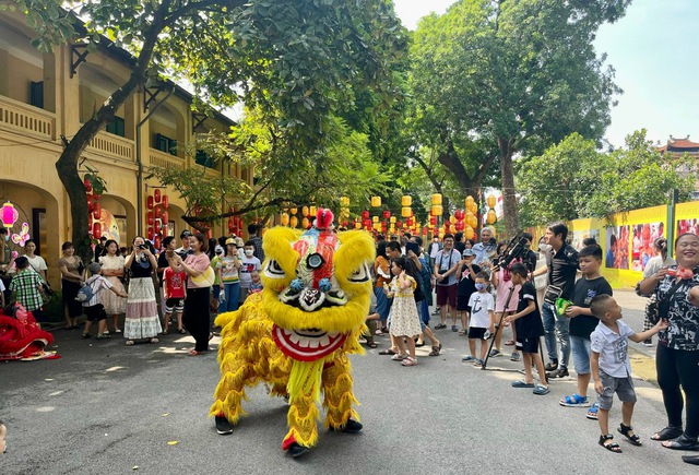Hà Nội thu hút hơn 422 nghìn lượt khách dịp nghỉ lễ 2/9 - Ảnh 3.