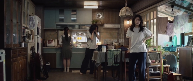 Phim mới của Kim Go Eun có gì mà được khen nức nở: Diễn xuất hoàn hảo, nội dung kịch tính - Ảnh 7.