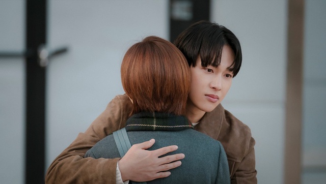 Mê mẩn 4 diễn viên khách mời ở phim Hàn 2022: Song Joong Ki xuất hiện vài giây mà bùng nổ - Ảnh 6.