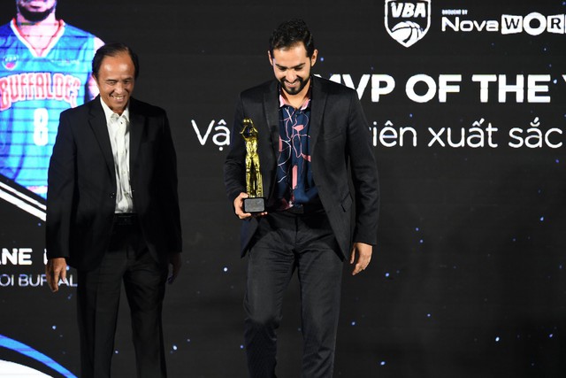 HLV Hanoi Buffaloes muốn có đồng MVP VBA 2022 - Ảnh 1.