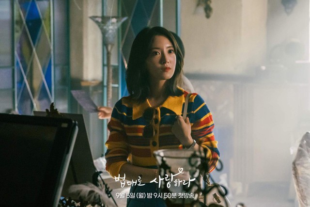 2 mỹ nhân mặc đẹp nhất phim Hàn hiện nay: Vừa sang trọng lại đúng tính cách nhân vật - Ảnh 12.
