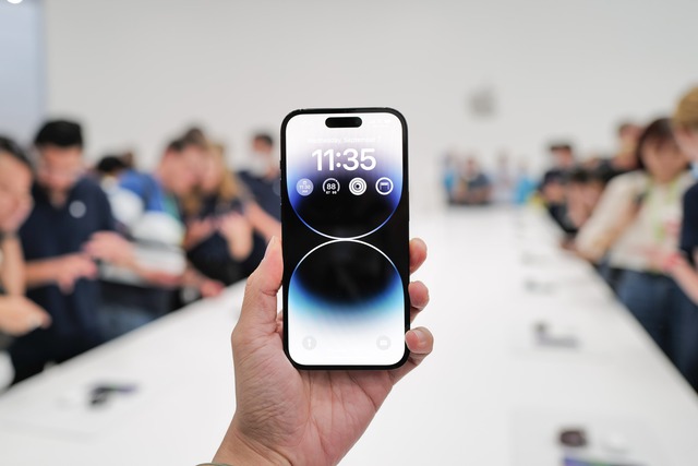 iPhone 14 vẫn nhận được lượng quan tâm khủng dù không có quá nhiều sự thay - Ảnh 2.