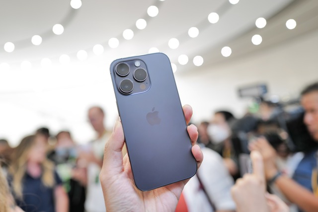 iPhone 14 vẫn nhận được lượng quan tâm khủng dù không có quá nhiều sự thay - Ảnh 4.