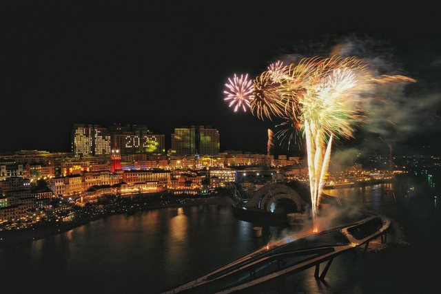 Bữa tiệc của âm nhạc, ánh sáng và pháo hoa tại New Year Countdown 2023 Phú Quốc - Ảnh 12.