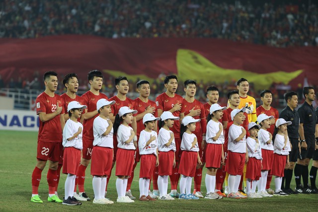 [Trực tiếp] Chung kết lượt đi AFF Cup 2022 đội tuyển Việt Nam vs đội tuyển Thái Lan: Hai đội hòa nhau với tỷ số 2-2 - Ảnh 8.
