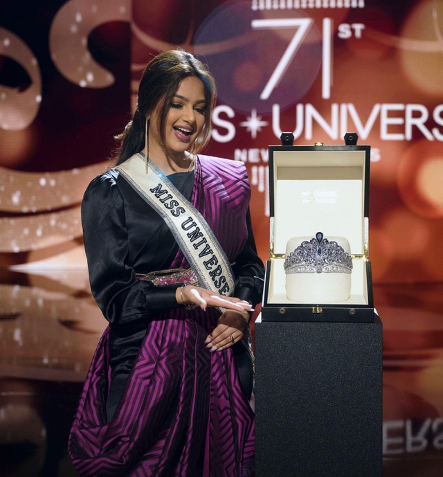 Toàn cảnh chung kết Miss Universe: Ngọc Châu bất ngờ dừng bước sớm, người đẹp Mỹ đăng quang xứng đáng - Ảnh 1.